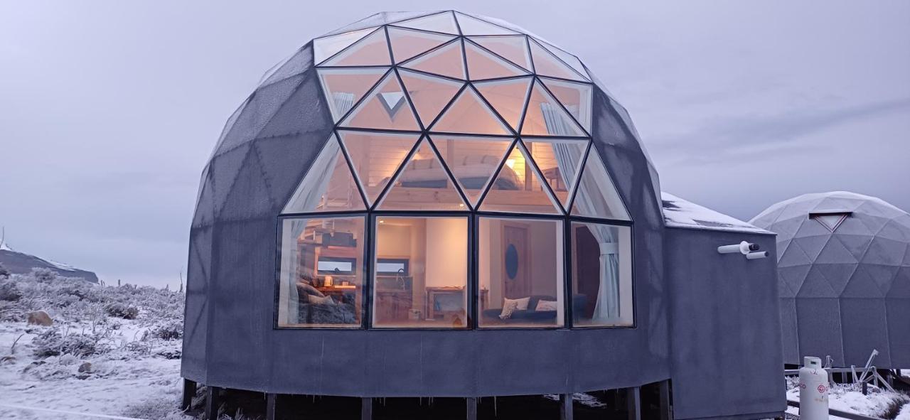 Dome With Stunning Glacier & Mountain Views ปวยร์โตนาตาเลส ภายนอก รูปภาพ